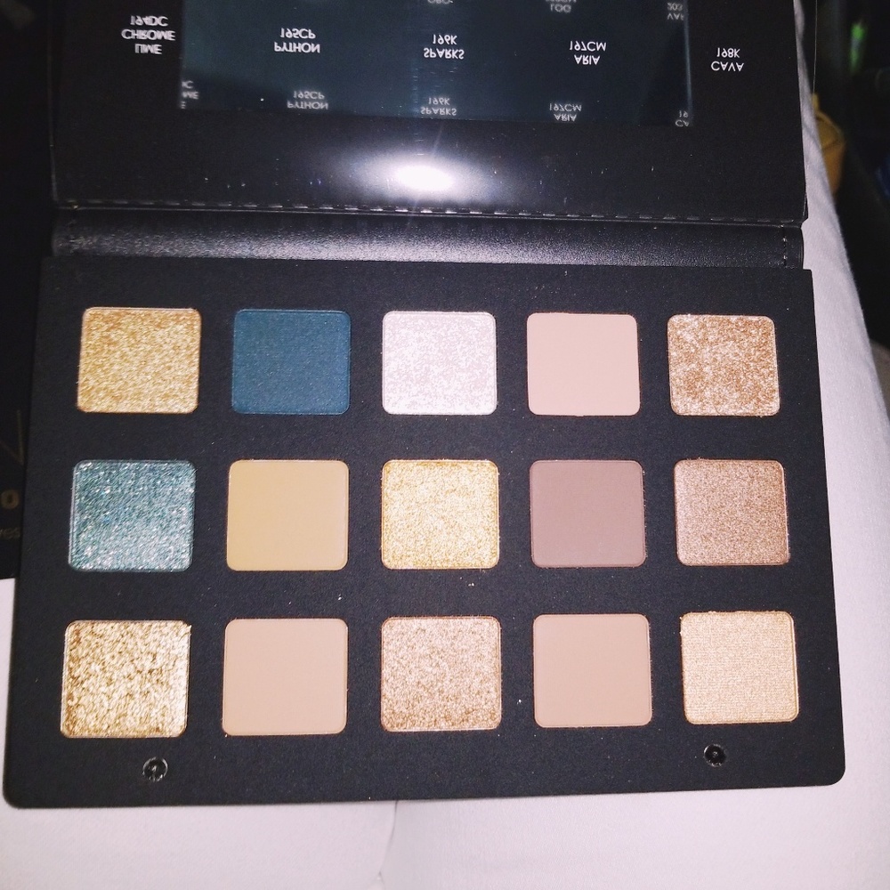 Natasha denona gold pallette
